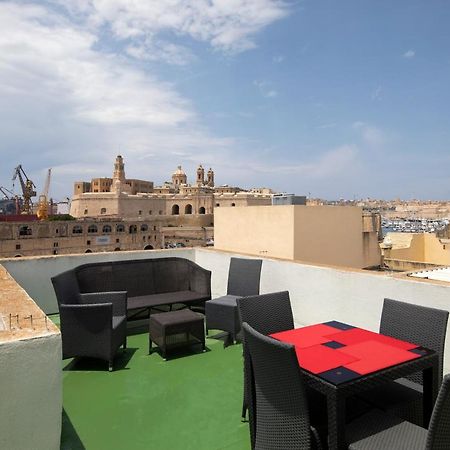 Traditional & Modern Maltese Townhouse - Rooftop Terrace And Sea Views, Close To Birgu Waterfront Cospicua Bagian luar foto