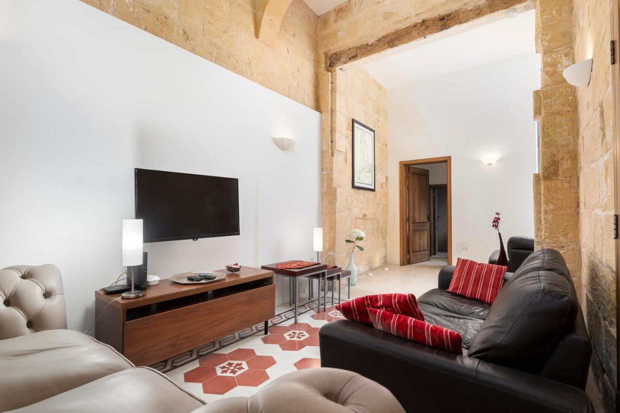 Traditional & Modern Maltese Townhouse - Rooftop Terrace And Sea Views, Close To Birgu Waterfront Cospicua Bagian luar foto