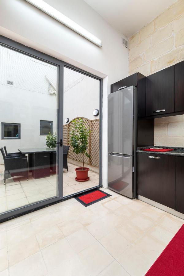 Traditional & Modern Maltese Townhouse - Rooftop Terrace And Sea Views, Close To Birgu Waterfront Cospicua Bagian luar foto
