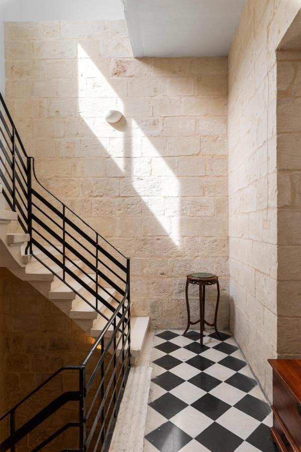 Traditional & Modern Maltese Townhouse - Rooftop Terrace And Sea Views, Close To Birgu Waterfront Cospicua Bagian luar foto