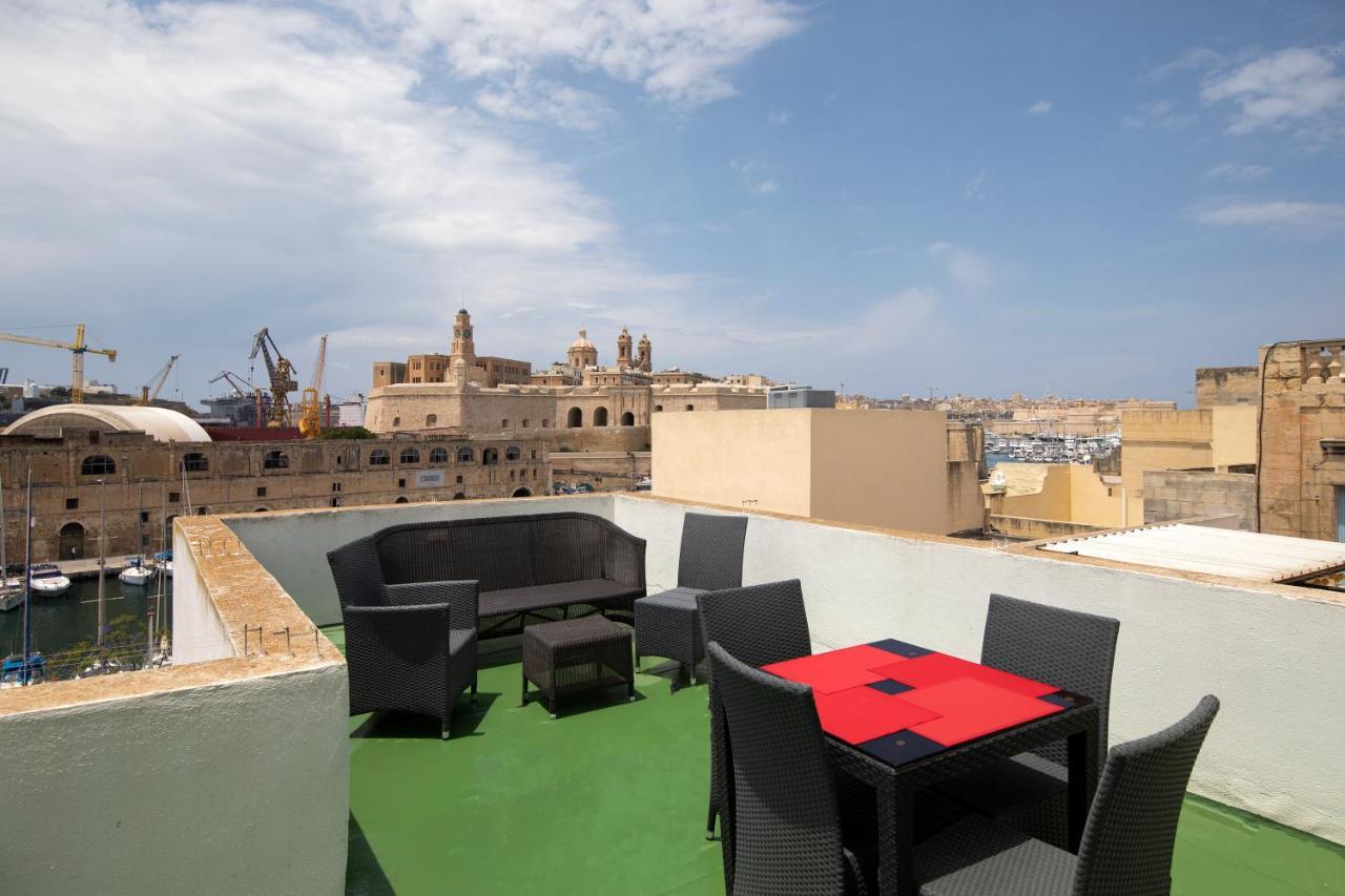 Traditional & Modern Maltese Townhouse - Rooftop Terrace And Sea Views, Close To Birgu Waterfront Cospicua Bagian luar foto