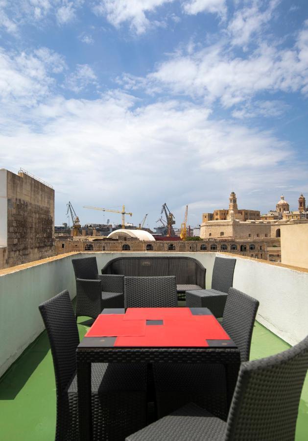 Traditional & Modern Maltese Townhouse - Rooftop Terrace And Sea Views, Close To Birgu Waterfront Cospicua Bagian luar foto